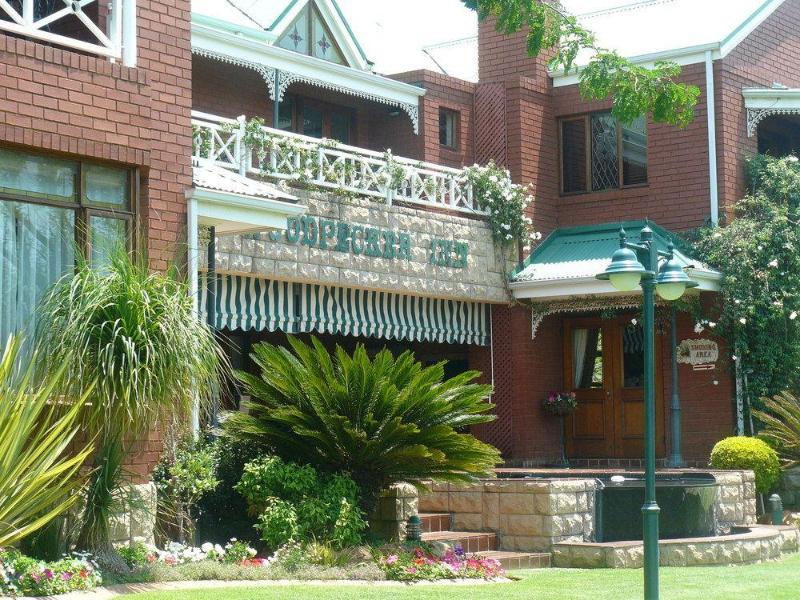 The Woodpecker Inn Преторія Екстер'єр фото