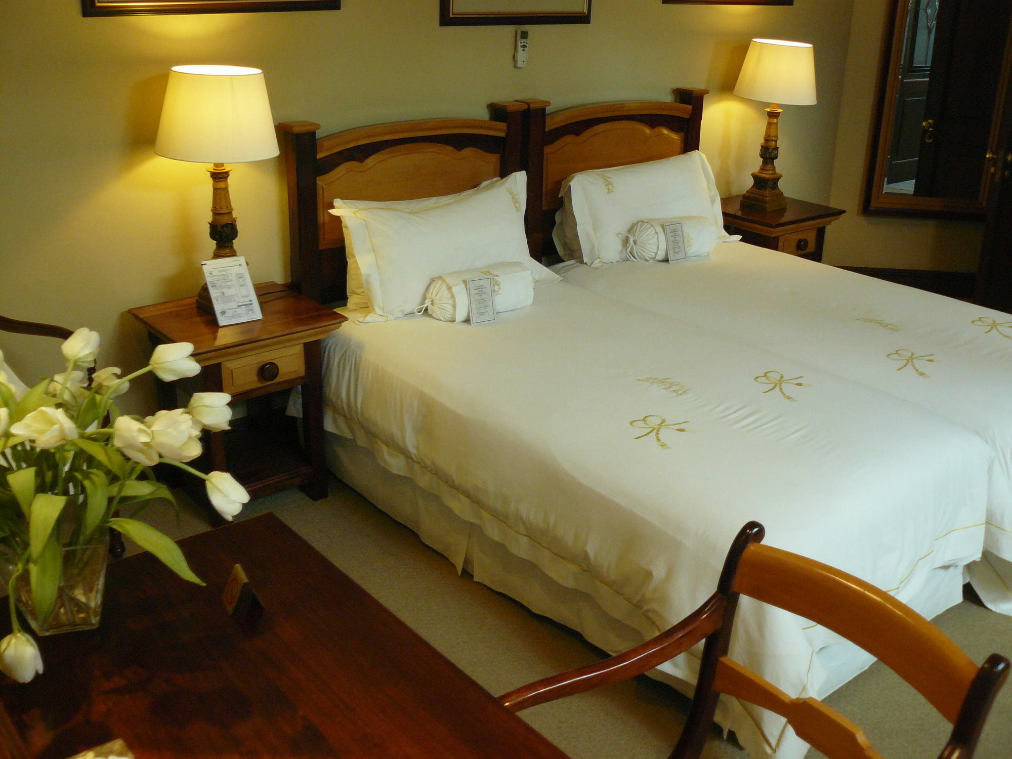 The Woodpecker Inn Преторія Екстер'єр фото